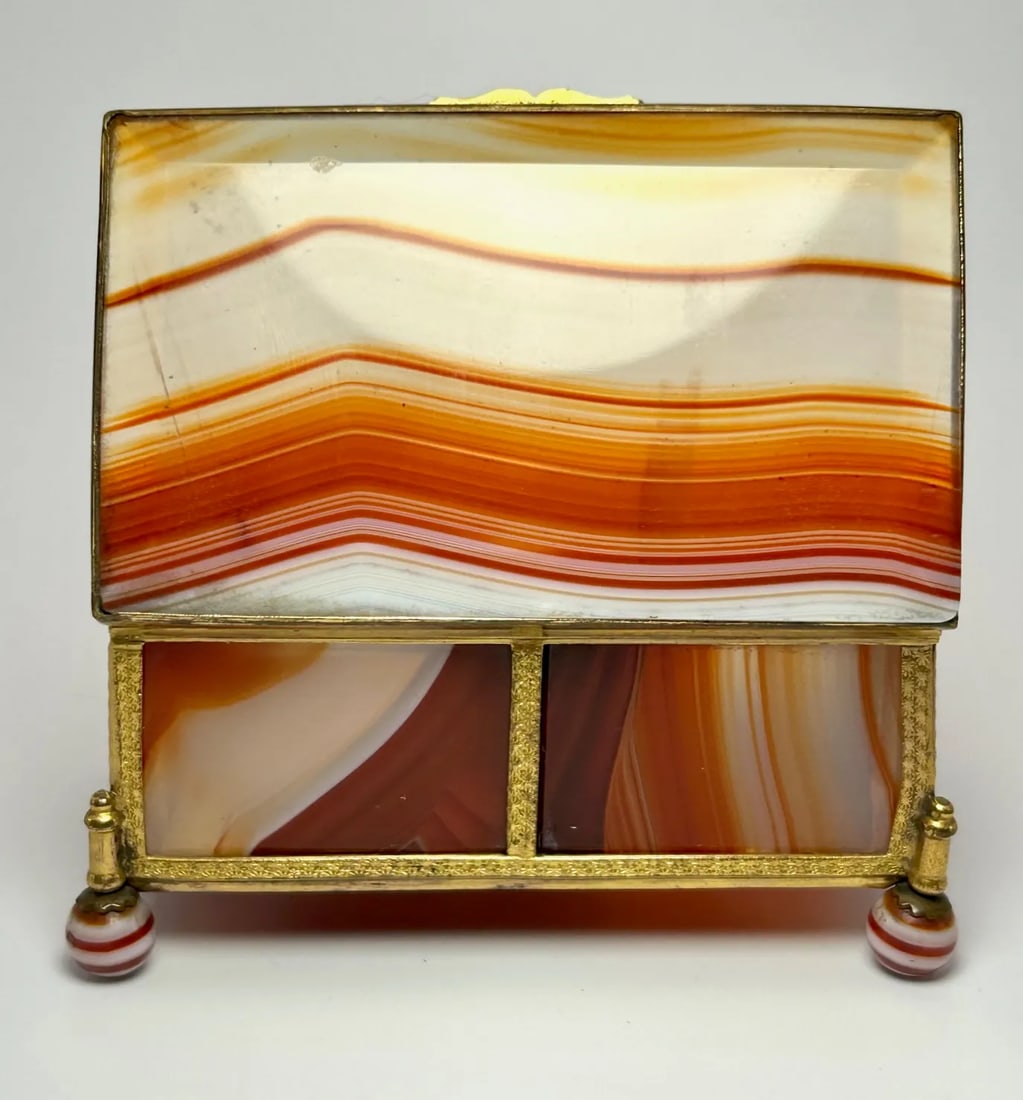 French Red Agate & Ormolu Box - 7