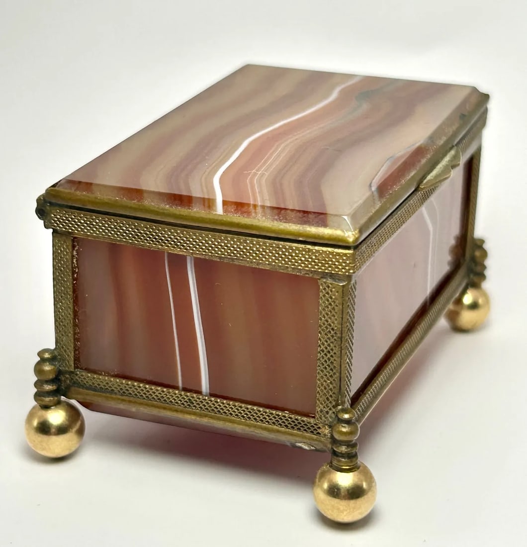 French Red Agate & Ormolu Box - 4