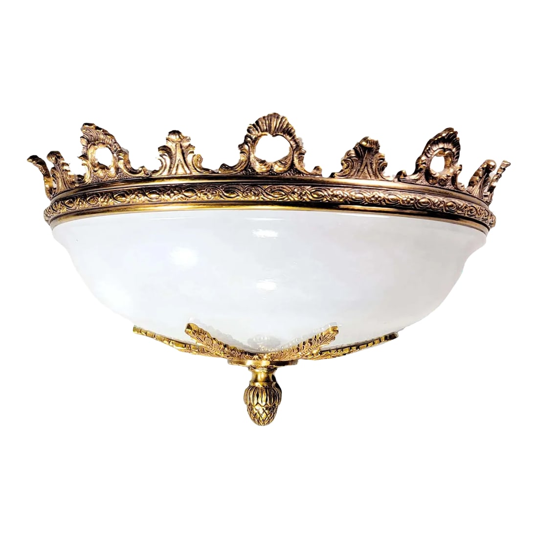 Late 20th Century Mariner Royal Heritage Light Sconce Shade: Mariner Royal Heritage Wall Sconce 18898 - Shade only This White Alabaster Wall Bracket Is A Luxurious Part Of The Mariner Flagship Royal Heritage Collection Wall Lamp Casted In Bronze with Alabaster 