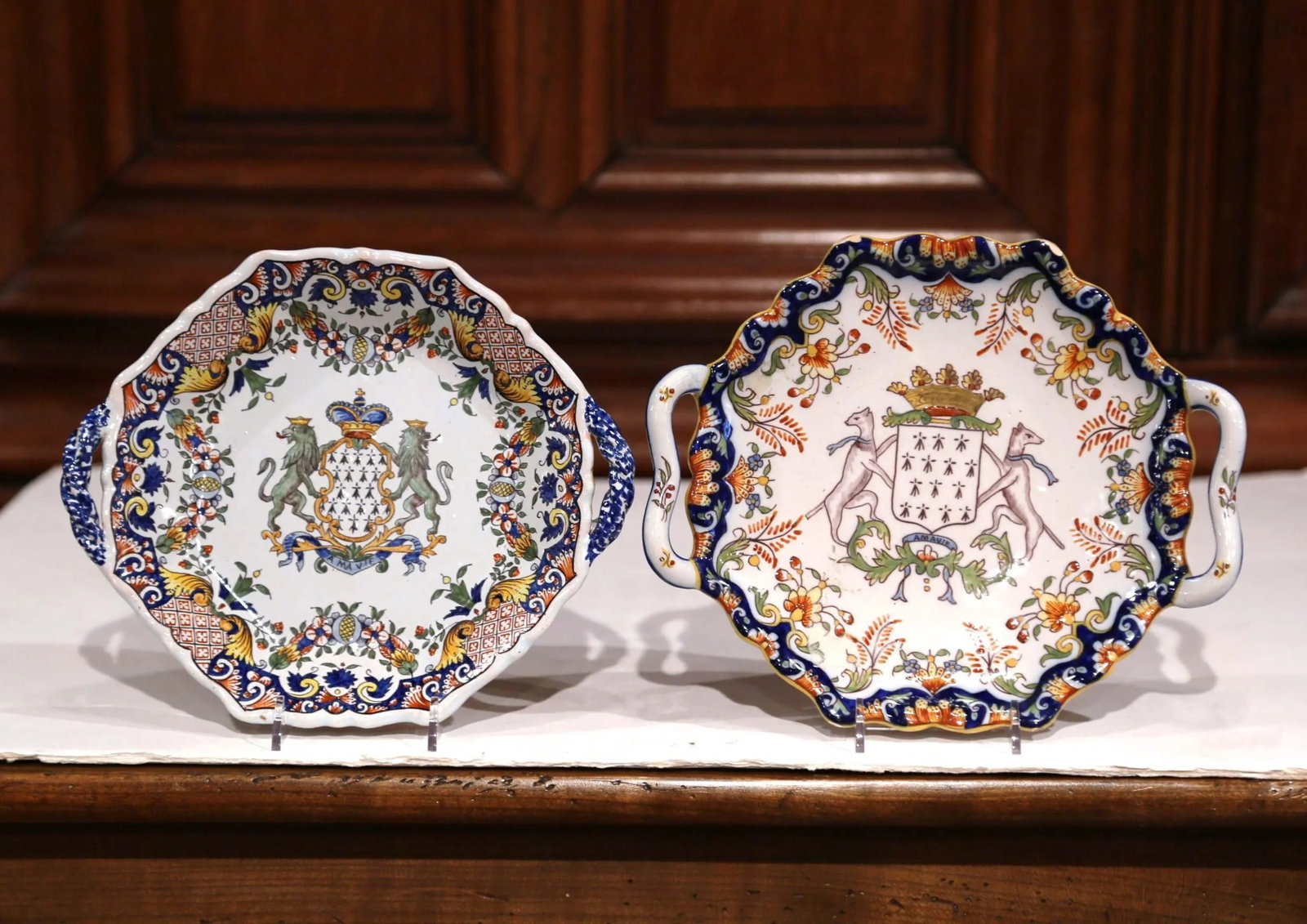 Two Mid-20th Century French Hand-Painted Faience Decorative Plates From Brittany - 8