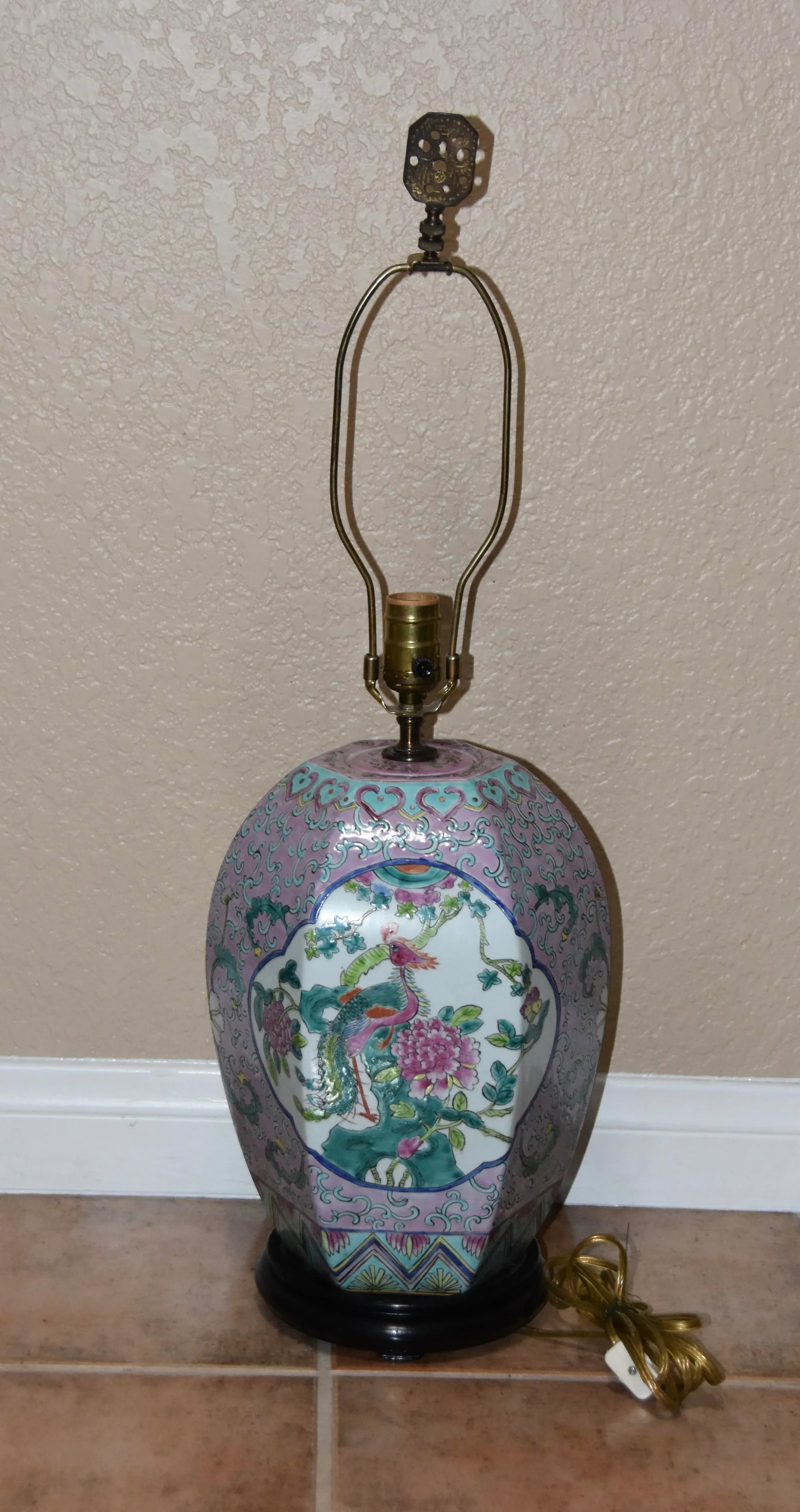 Nyonya Phoenix Octagonal Ginger Jar Lamp - 8