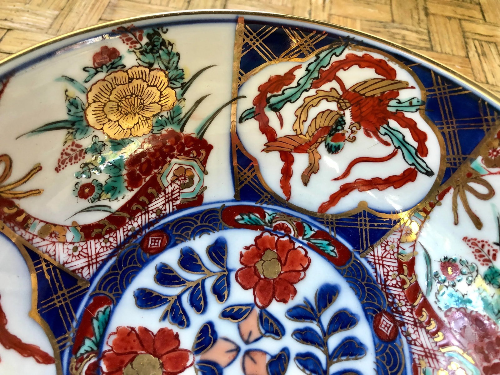 Japanese Hand-Painted Gilt Porcelain Imari Bowl - 4