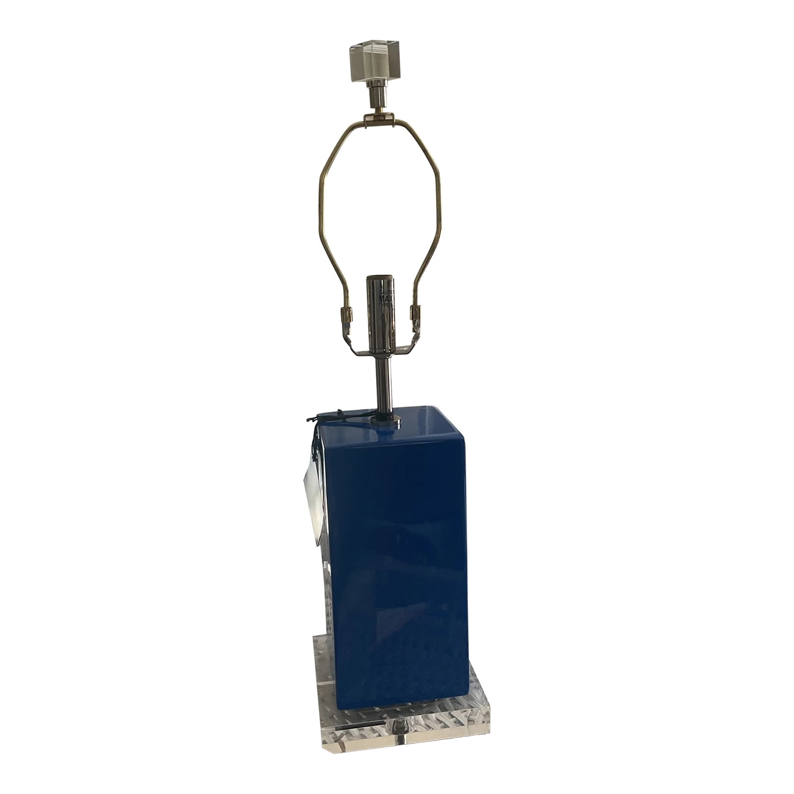 Darby Table Lamp by Serena and Lily: Serena and Lily table lamp in a Marine blue lucite. The lamp is in very good condition. I do not have the shade. Purchased in December 2019. Condition: Alterations: Original Condition Unaltered Imperf
