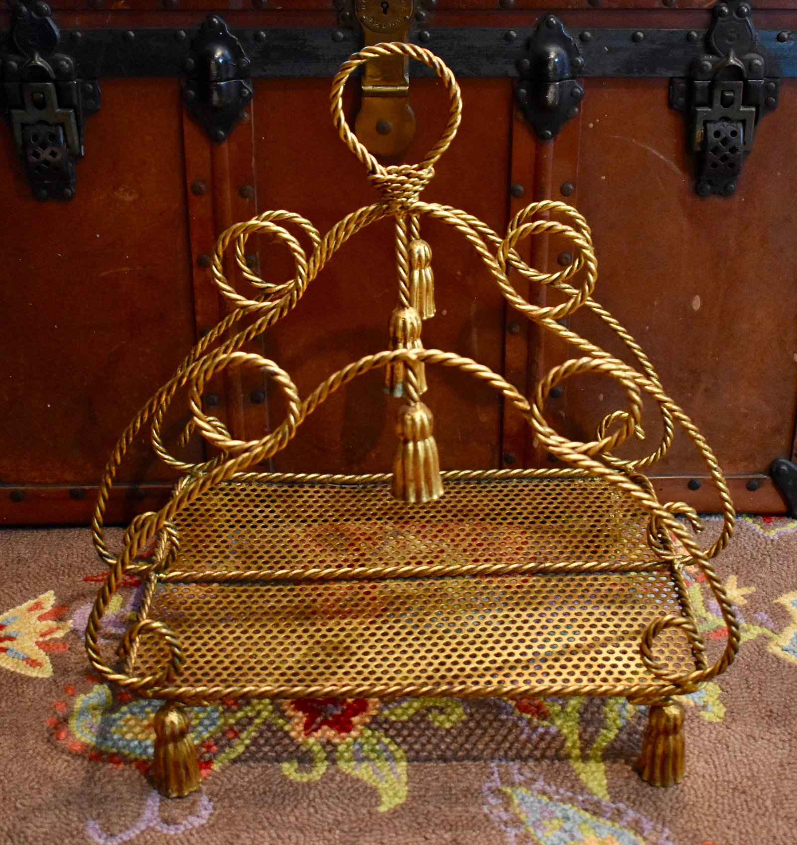Mid-Century Hollywood Regency Tassle & Rope Gilded Metal Magazine Rack - 9
