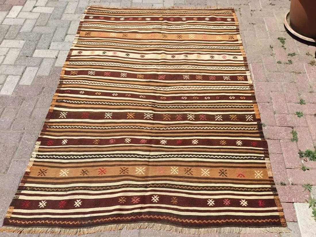 1960s Earth Toned Kilim Rug - 55" X 77" - 10