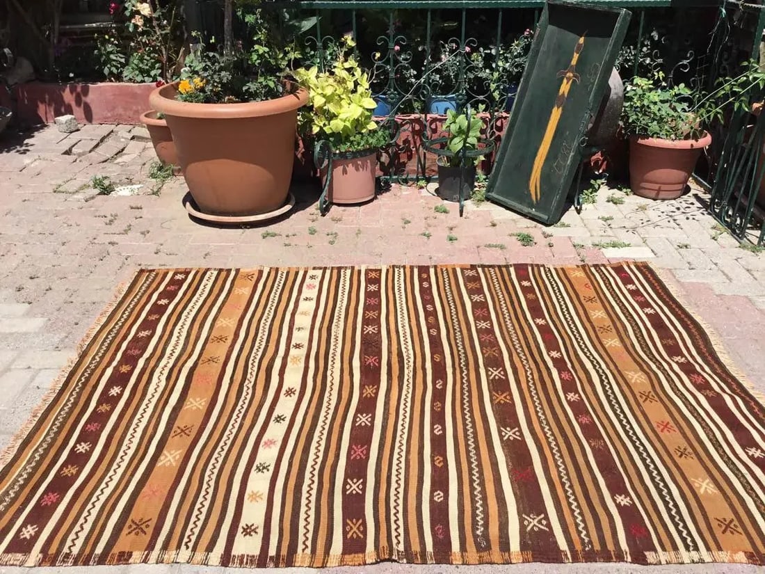1960s Earth Toned Kilim Rug - 55" X 77" - 3