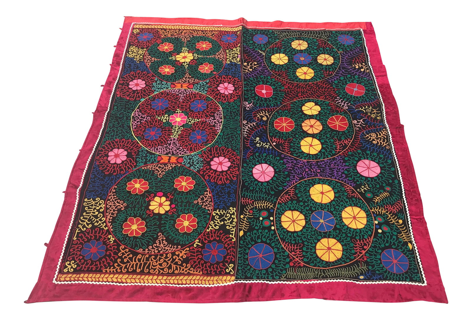 Vintage Suzani Crochet Wall Hanging / Throw - 5'8" x 5'1": Handmade Table Cover - Vintage Bedspread - Crochet Wall Hanging Size 5.8 FEET x 5.1 FEET ( 178 CM x 157 CM ) Multi color CARE: Dry Cleaning Only Condition: Alterations: Original Condition Unaltered Im