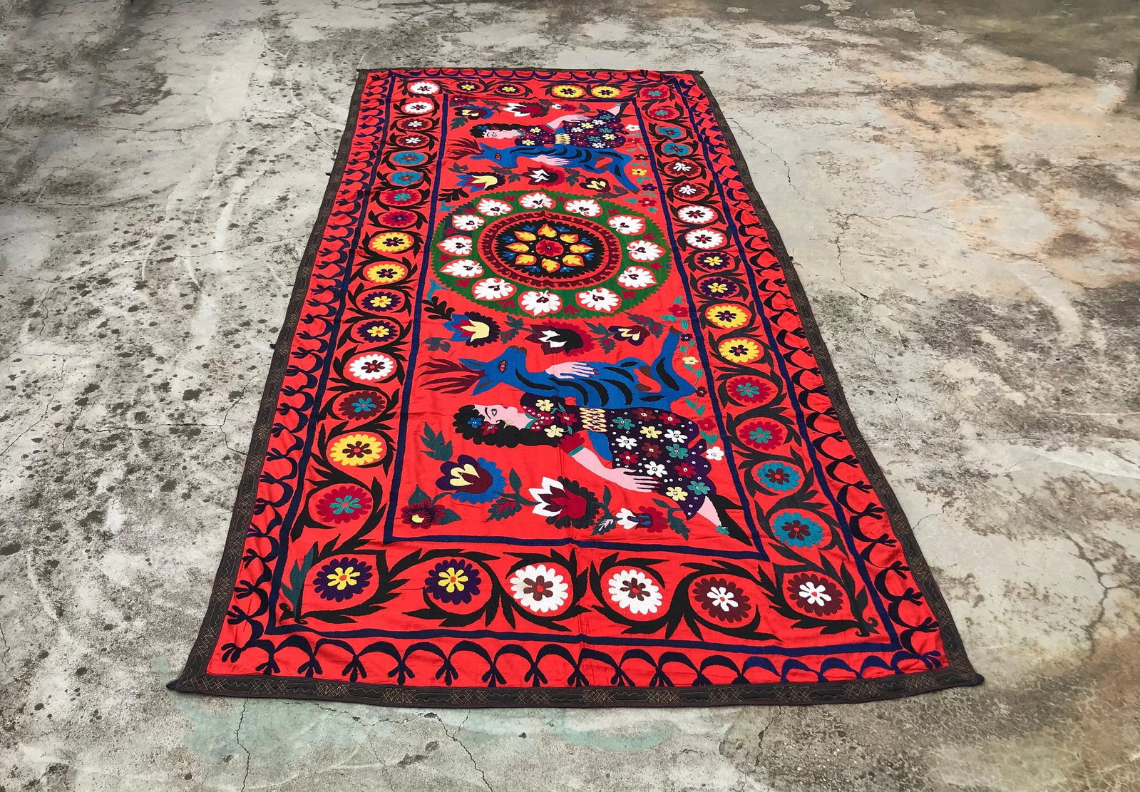 Suzani Animals and Flowers Table Cover / Bedspread - 5' x 10' - 4
