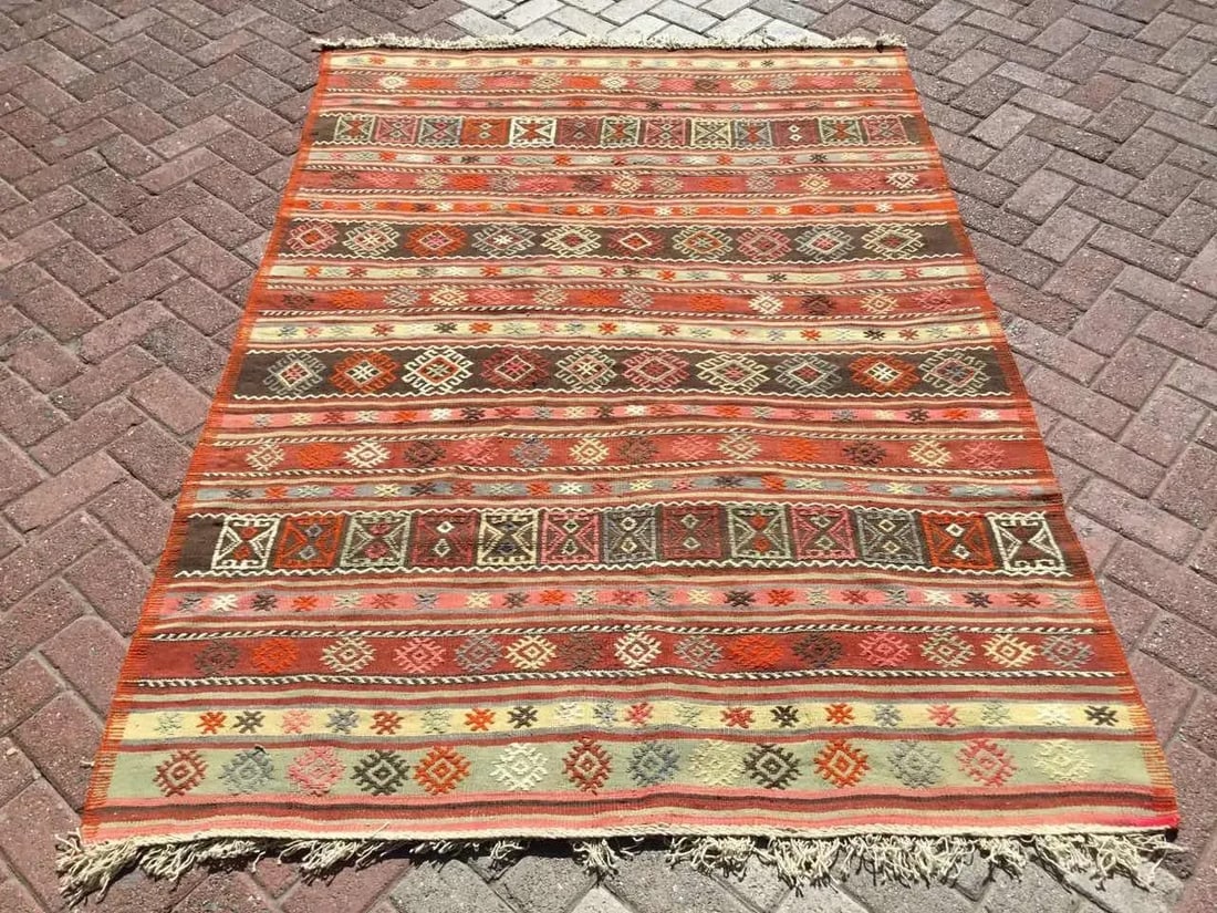 Vintage Turkish Kilim Rug - 60" X 86.5" - 11