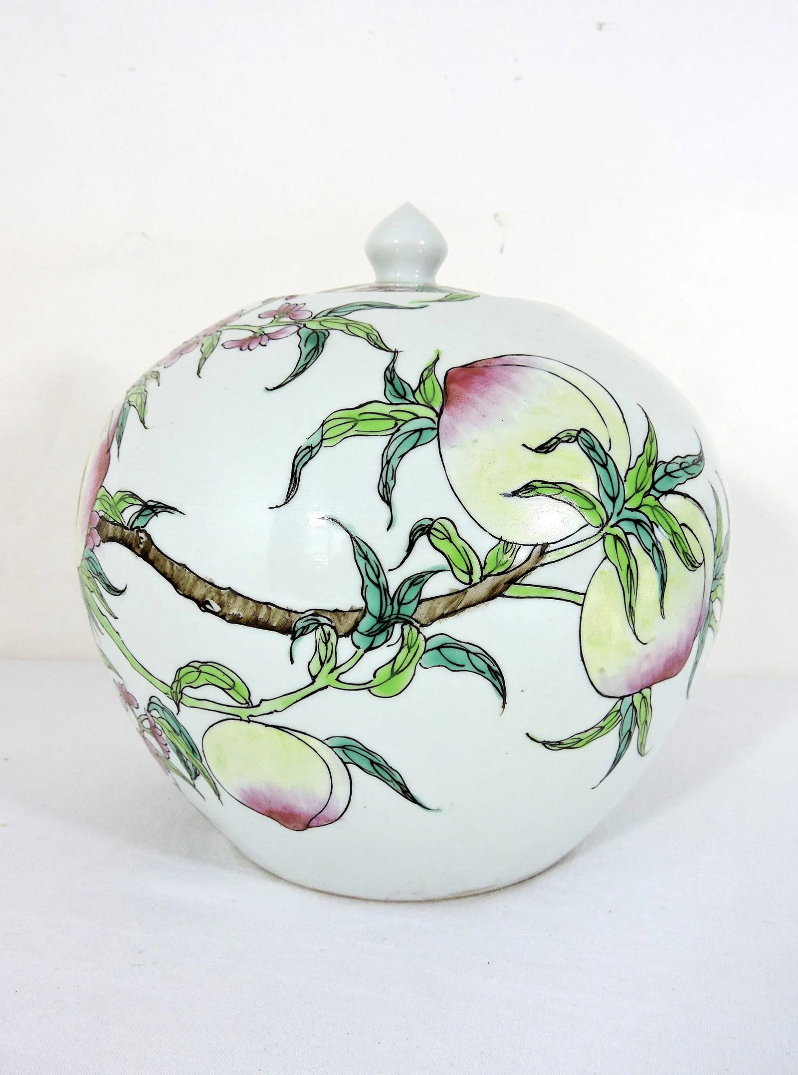 Antique White Porcelain Chinese Ginger Jar With Blossoms & Peaches, Tongzhi Mark. - 3