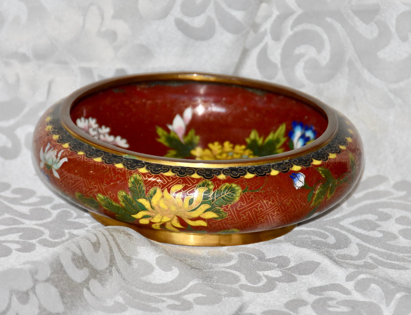 Chinese Cloisonne Round Squat Form Bowl Xuande Mark - 2