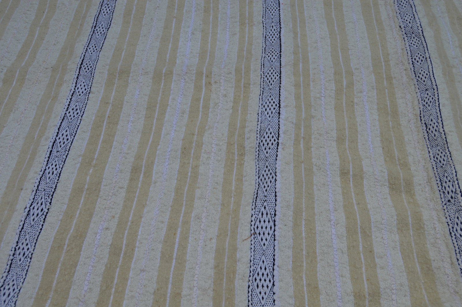 Mid 20th Century Striped Moroccan Berber Wedding Blanket - 6