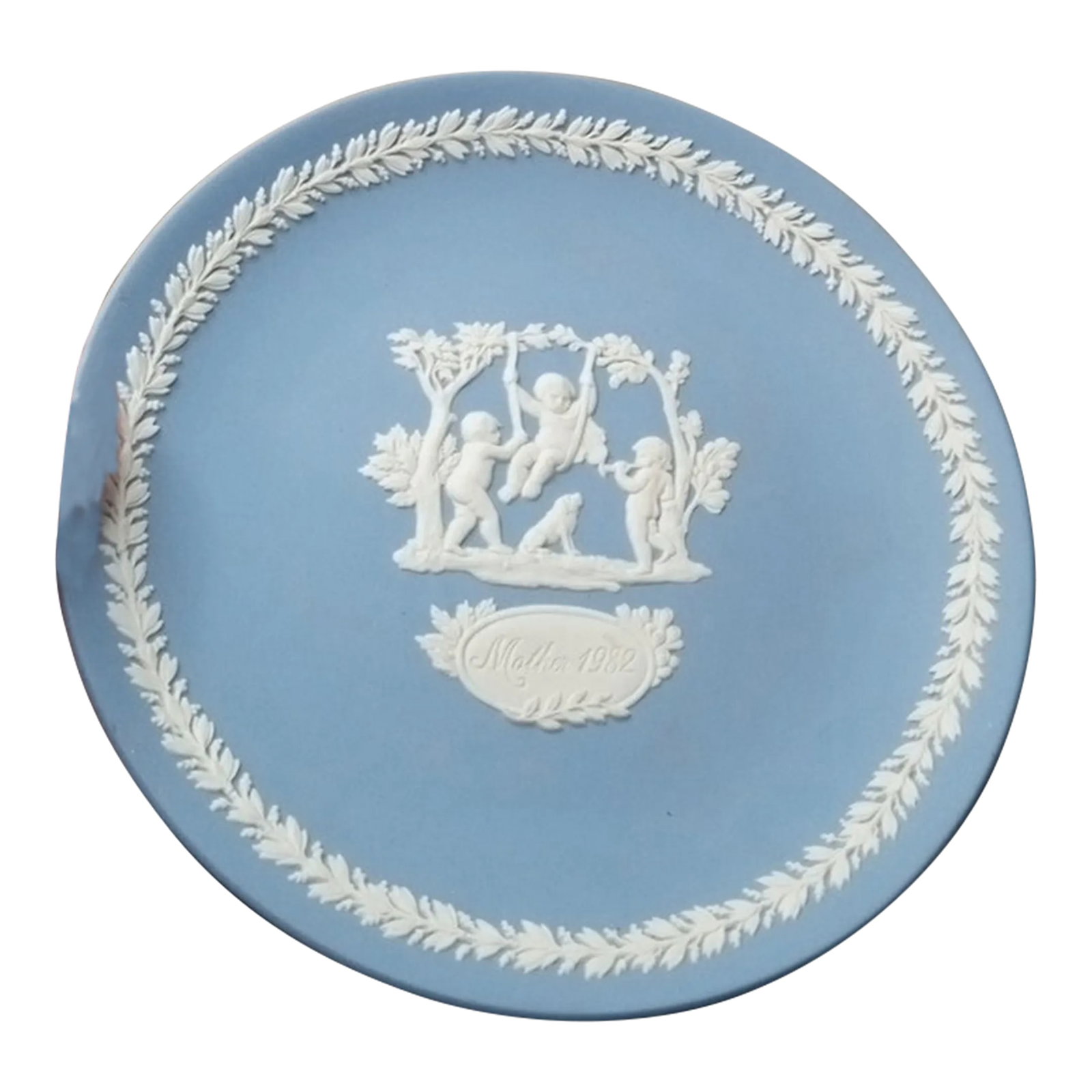 1982 Wedgwood Blue Jasperware Mother Plate From England: EXQUISITE Wedgwood Blue Jasperware 6" MOTHER 1982 Plate From England This beautiful Wedgwood Blue Jasperware plate is a must-have for any collector. Made in England in 1982, this 6" plate features a s