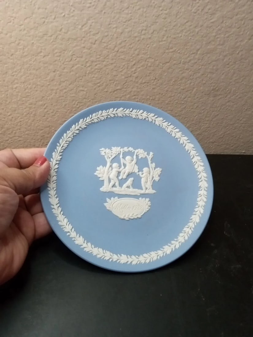 1982 Wedgwood Blue Jasperware Mother Plate From England - 3