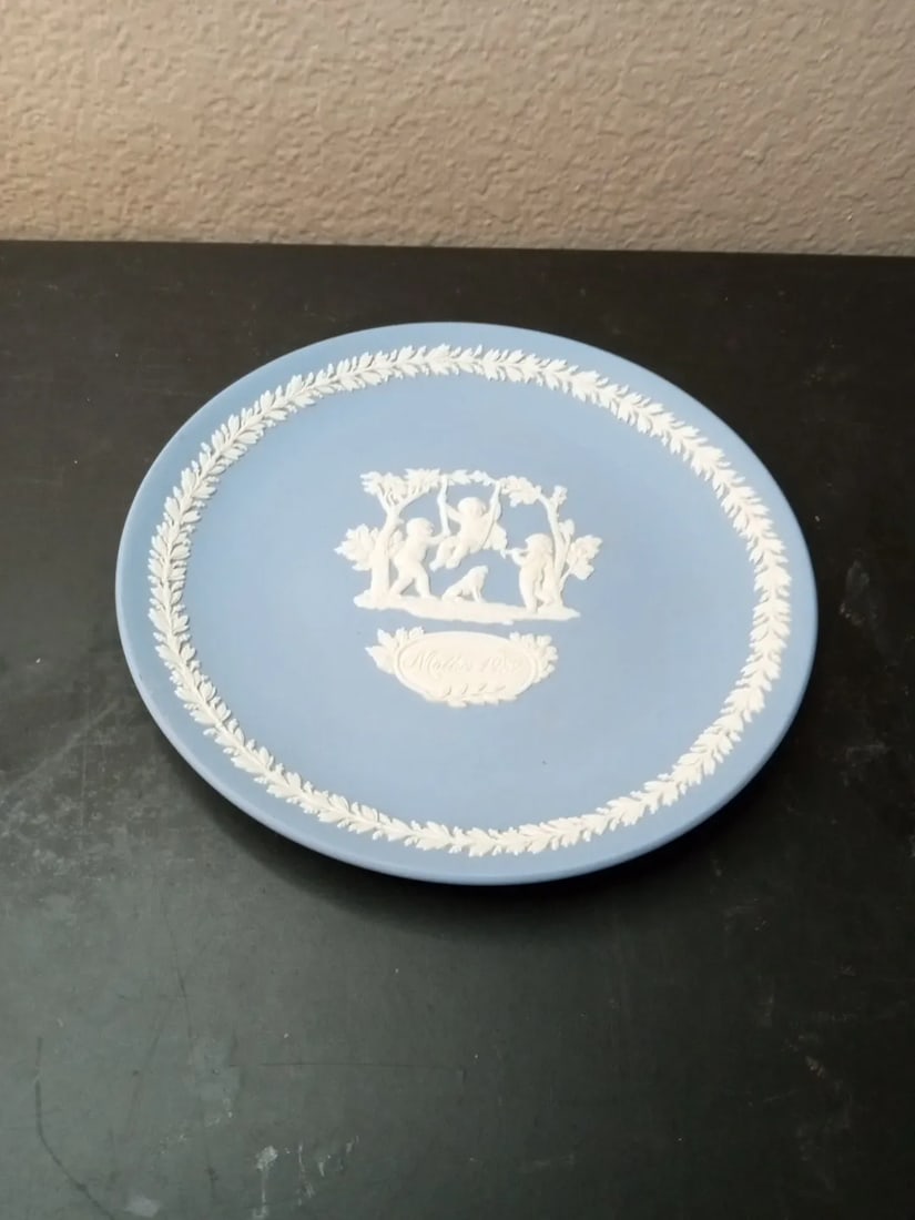 1982 Wedgwood Blue Jasperware Mother Plate From England - 6