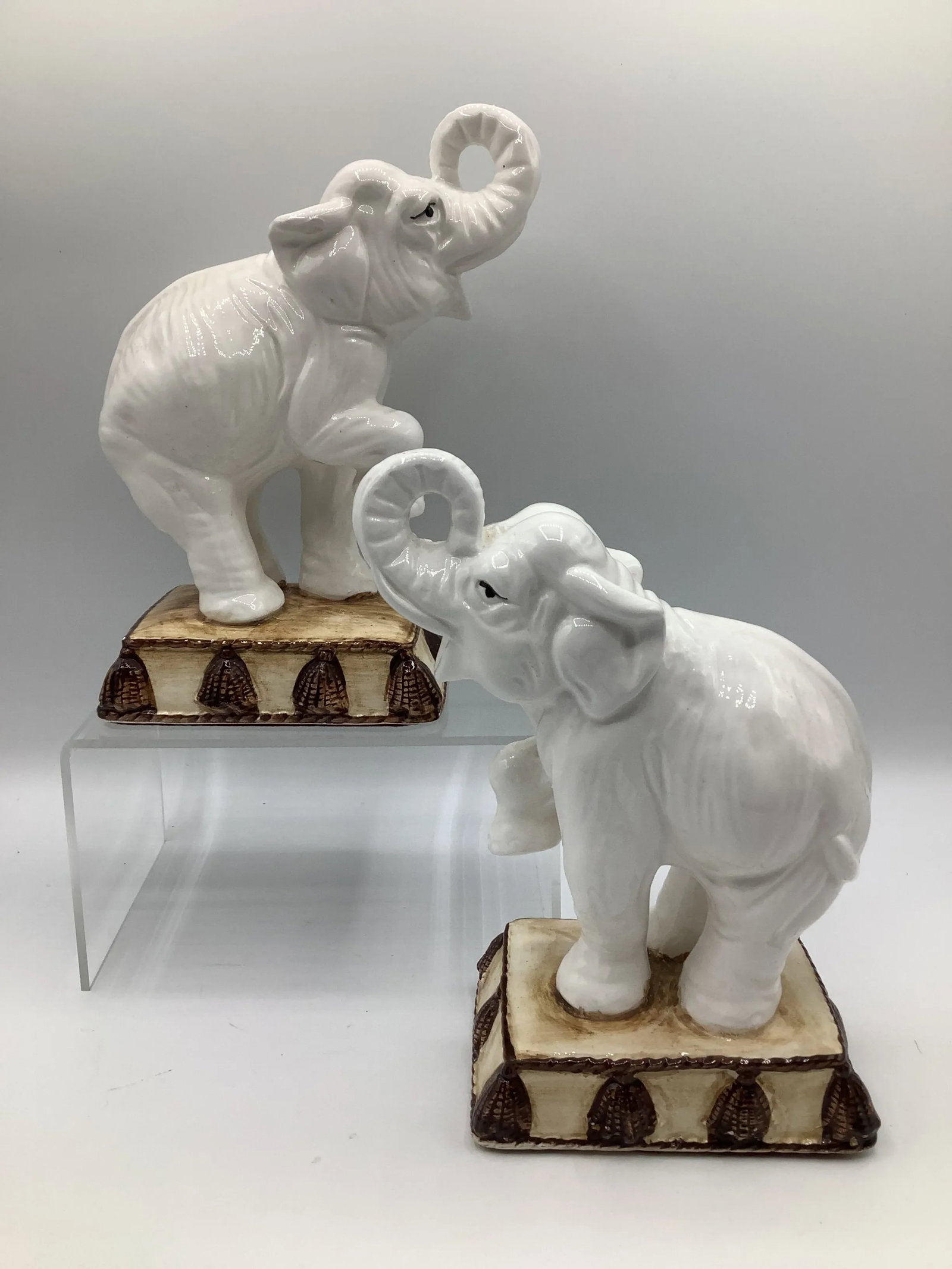 Vintage Fitz and Floyd Ceramic Elephant Bookends - 4