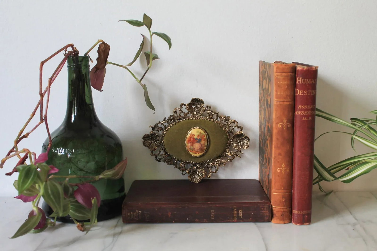 Victorian Medallion Wall Hanging - 2