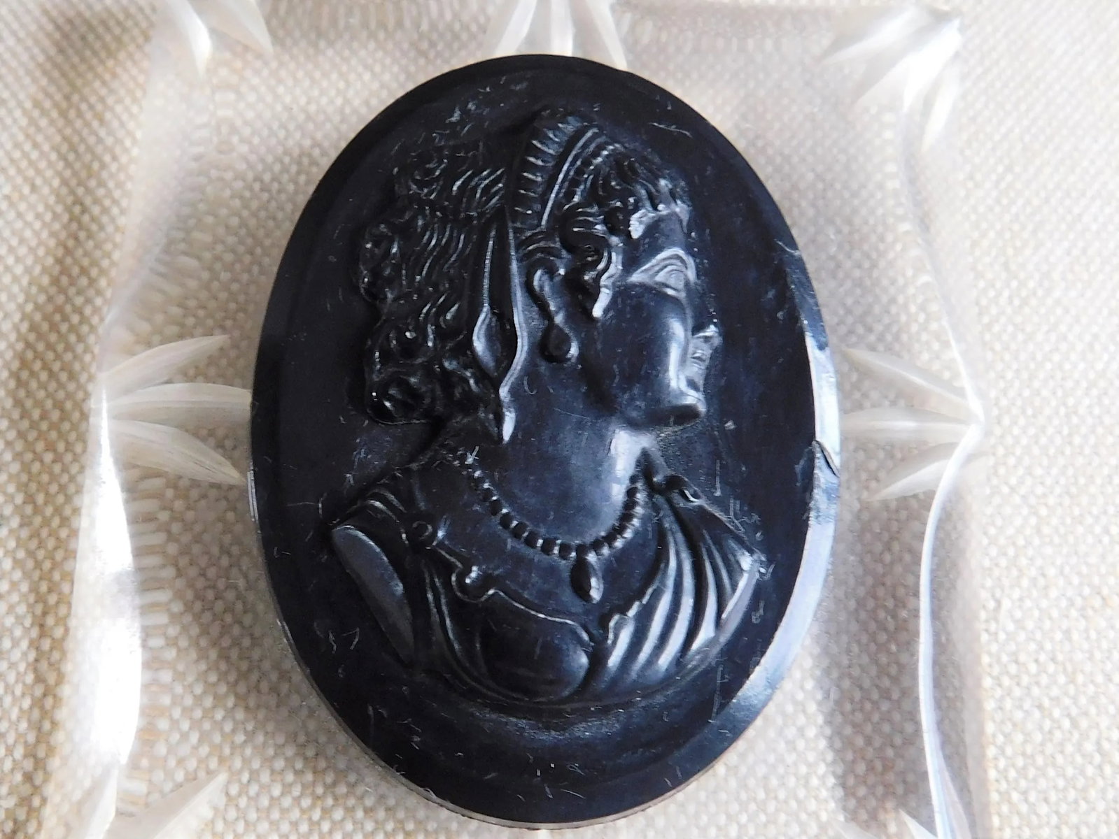 1920's Ebony and Clear Bakelite Profile Woman Cameo Brooch Pin - 2