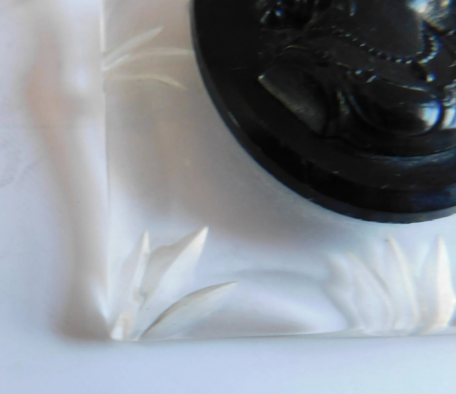 1920's Ebony and Clear Bakelite Profile Woman Cameo Brooch Pin - 6
