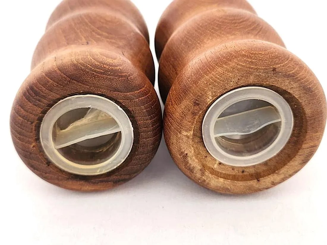 1970s Teak Wood Curvy Salt and Pepper Shakers, a Pair - 10