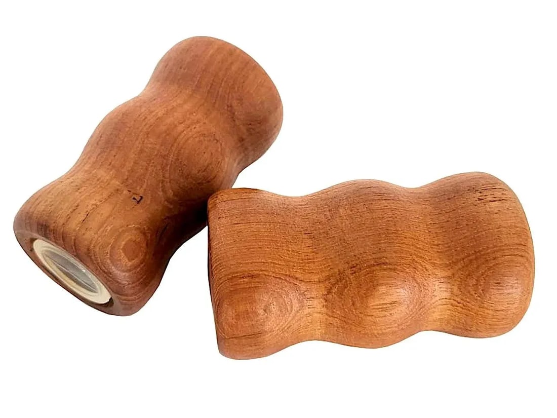 1970s Teak Wood Curvy Salt and Pepper Shakers, a Pair - 6