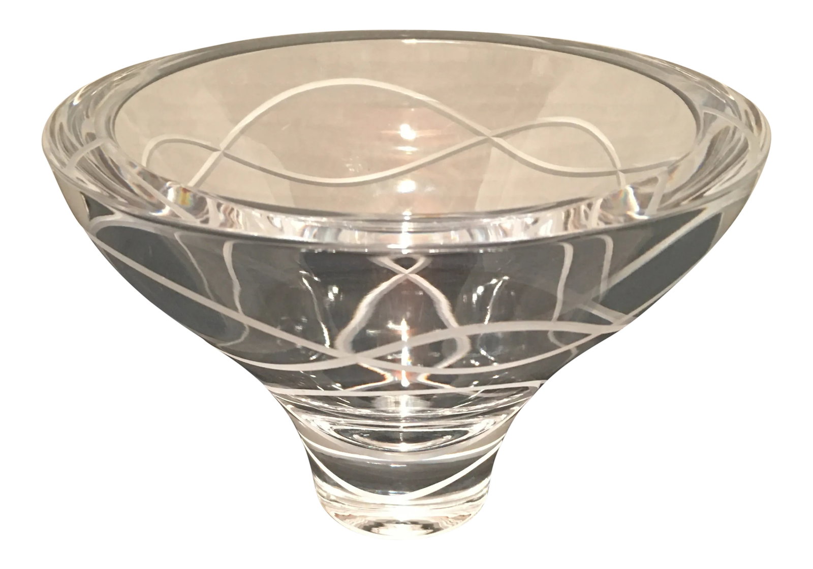 Nambe Crystal Swirl Bowl: Contemporary NAMB'E crystal swirl bowl. Retailed at Nieman Marcus. Hand blown crystal. Measures 6" x 6" x 4". Pristine condition. Thank you for looking! Condition: Alterations: Original Condition