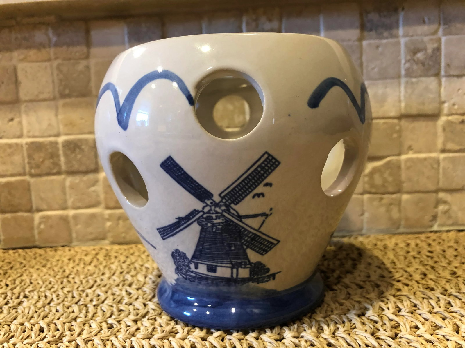 Vintage Delft-Like Bulb Forcer Vase - 5