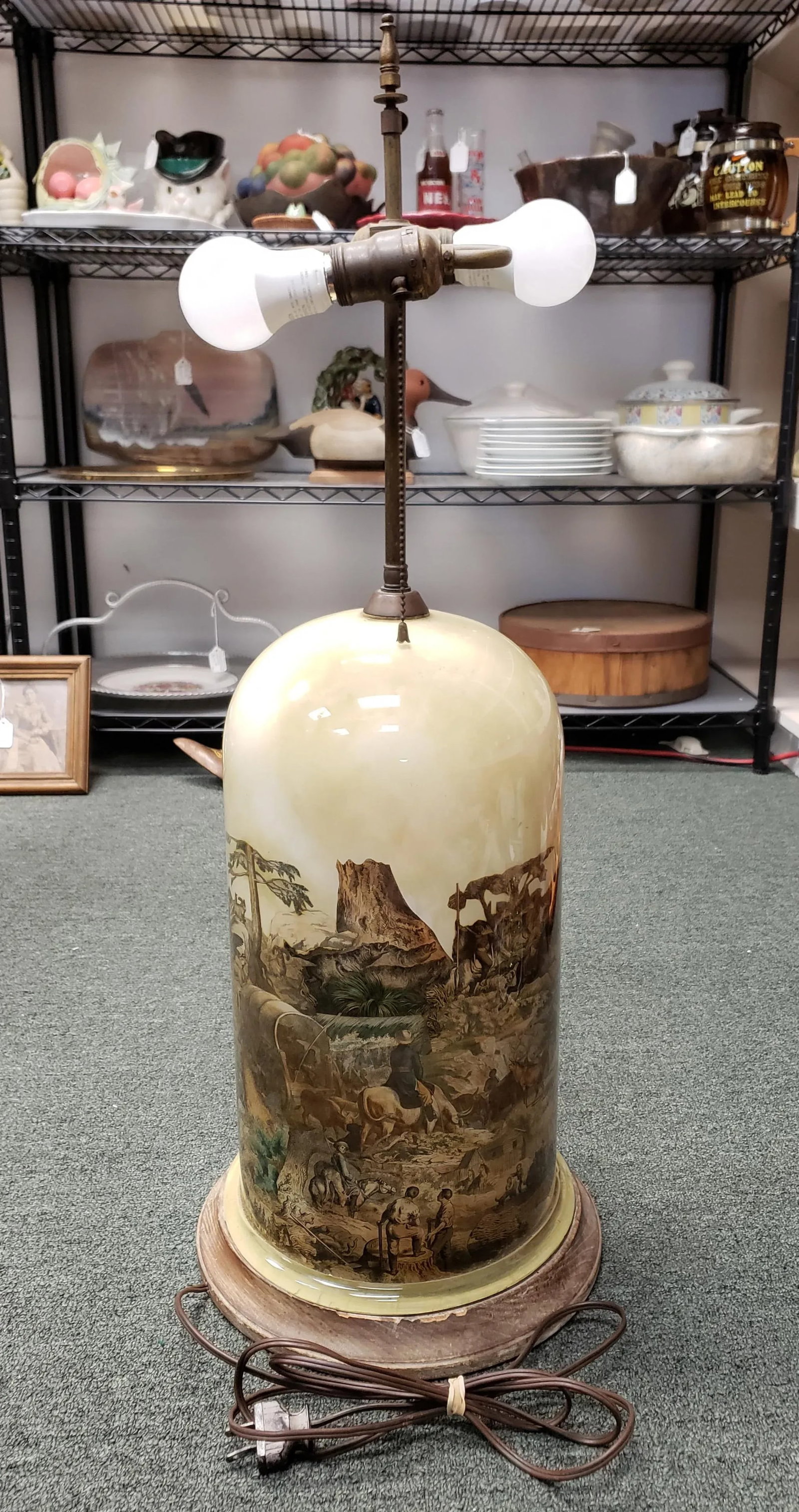 Circa 1930 English Transferware Glass Dome Base Table Lamp With American Western Frontier Motifs - 5