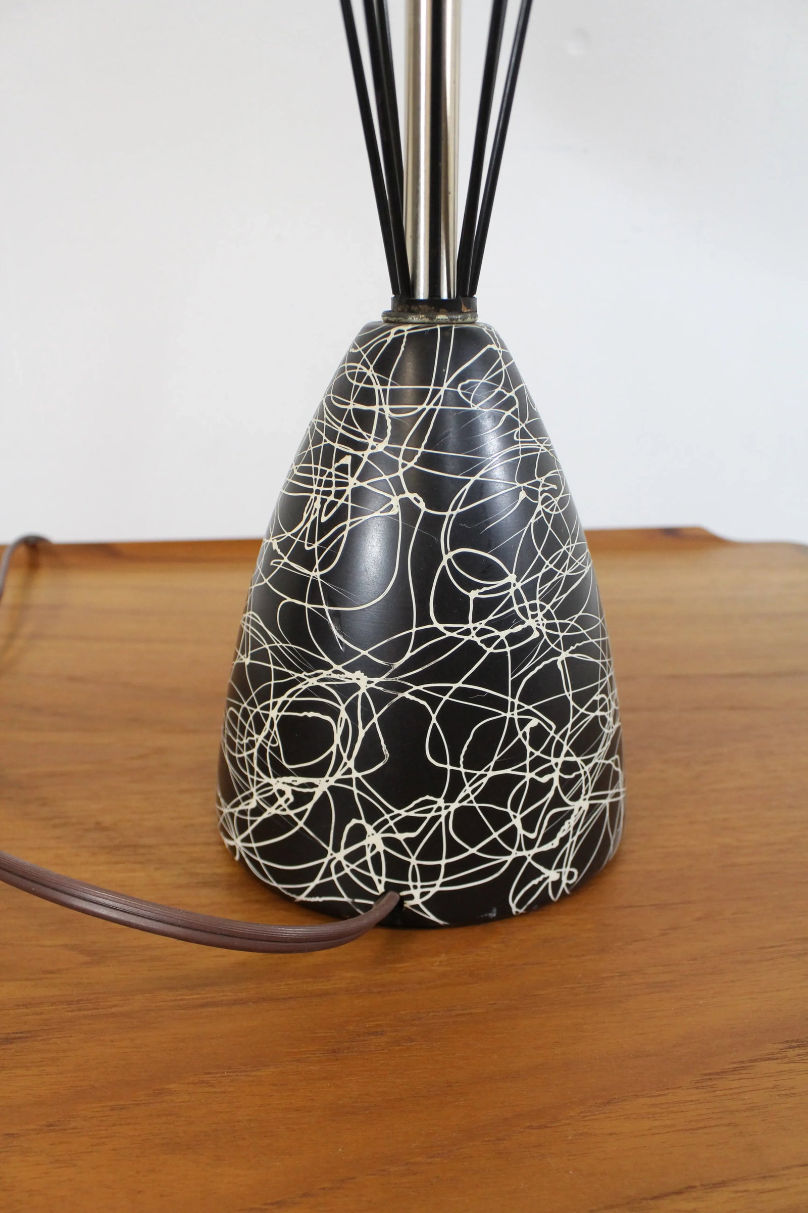 Mid-Century Modern Caged Wire Base Drum Shade Painted Table Lamp - 6