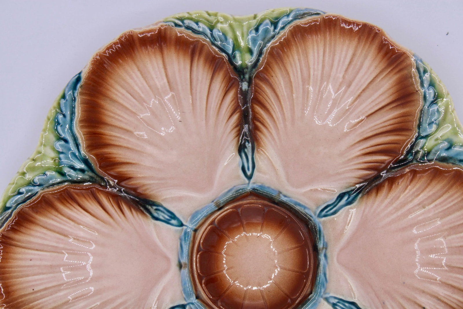1940s French Art Deco Blue Green and Peach Ceramic Oyster Plate - 5