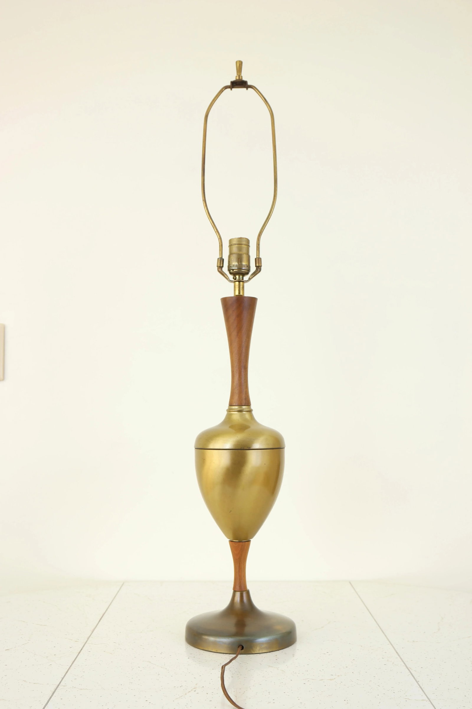 Vintage Brass & Wood Table Lamp - 4