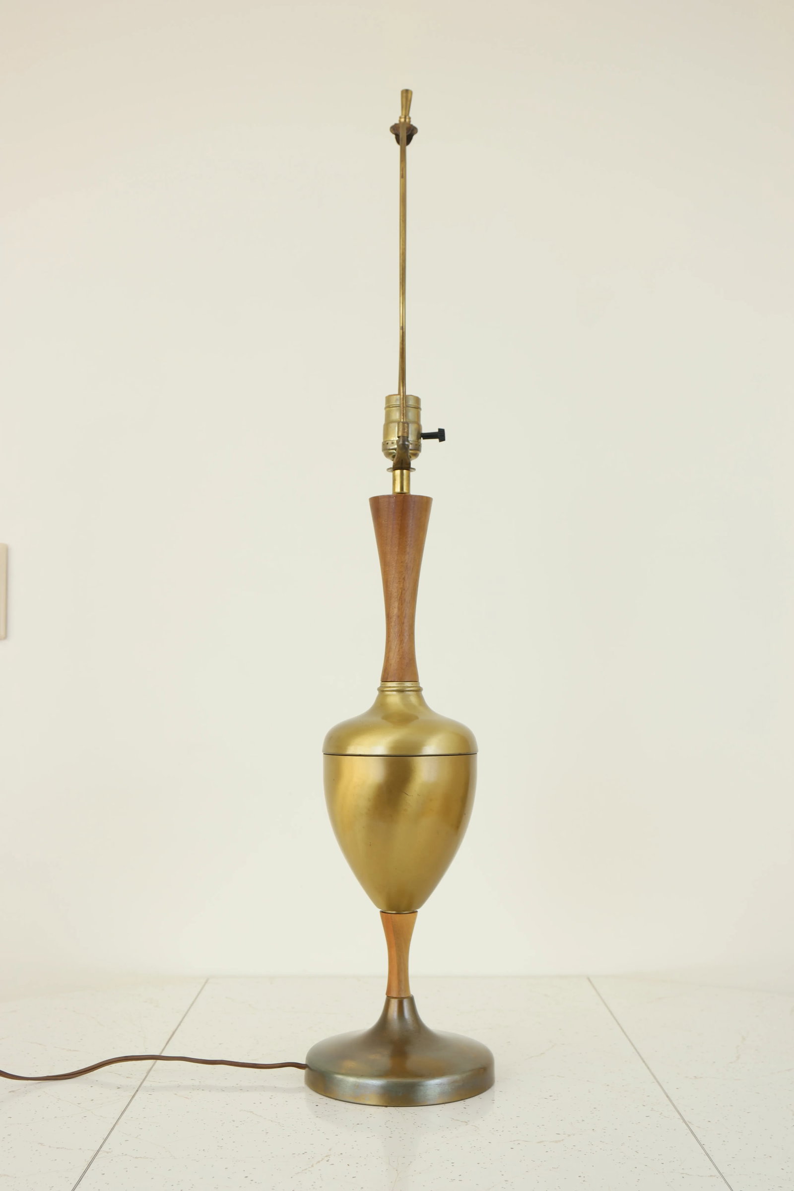 Vintage Brass & Wood Table Lamp - 5