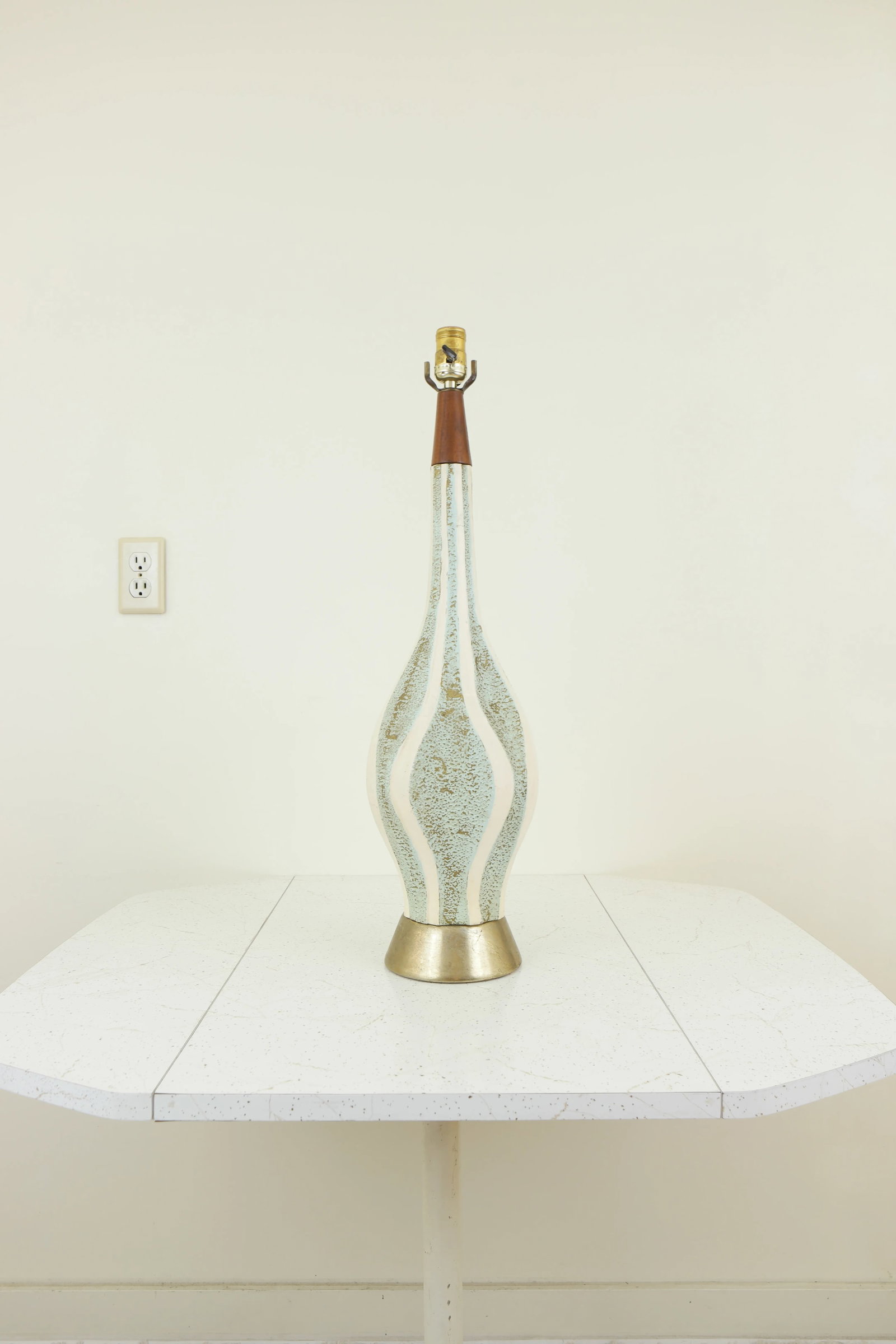 Mid Century Modern Teal & White Ceramic Table Lamp - 6