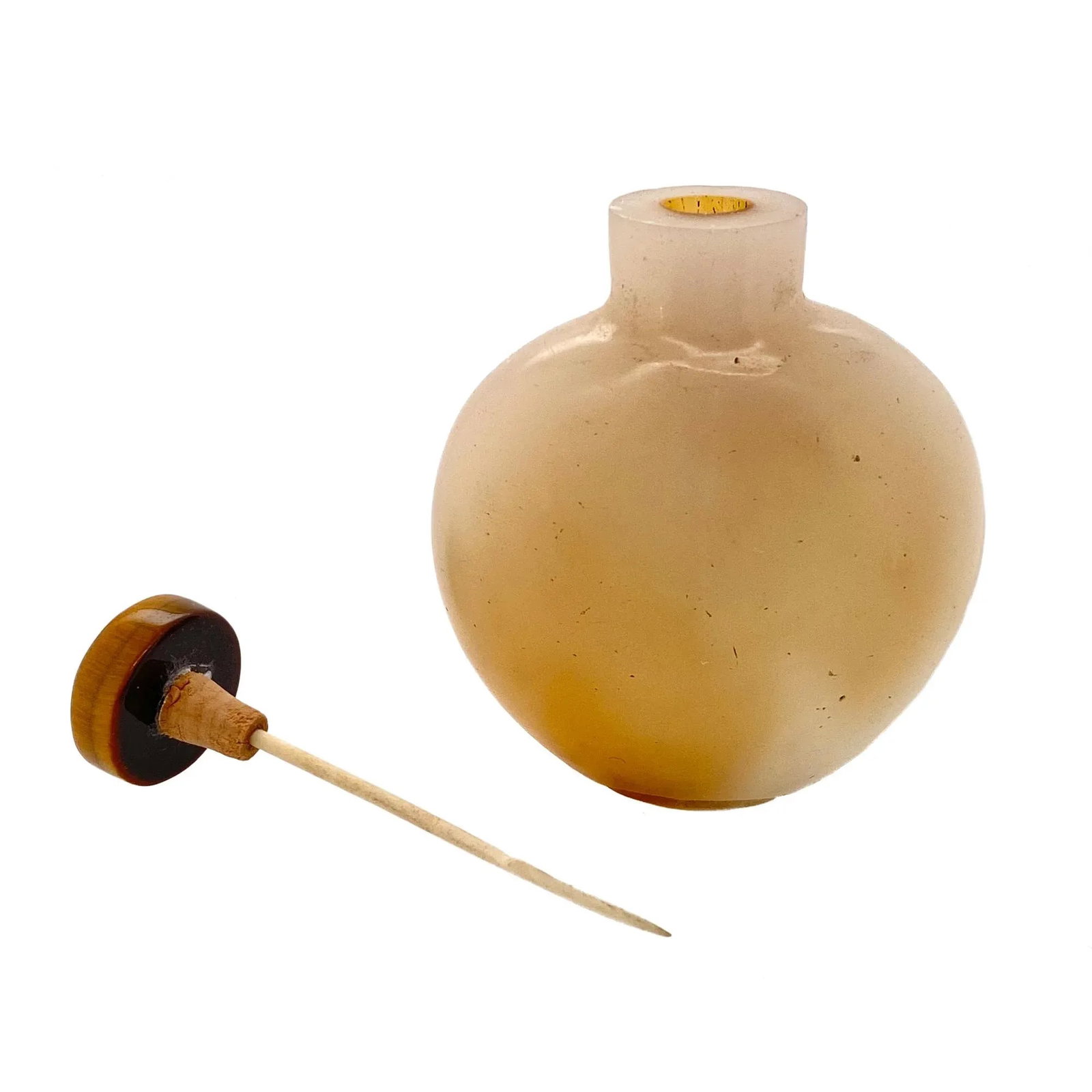 Late 19th Century Chinese Agate Snuff Bottle - 2