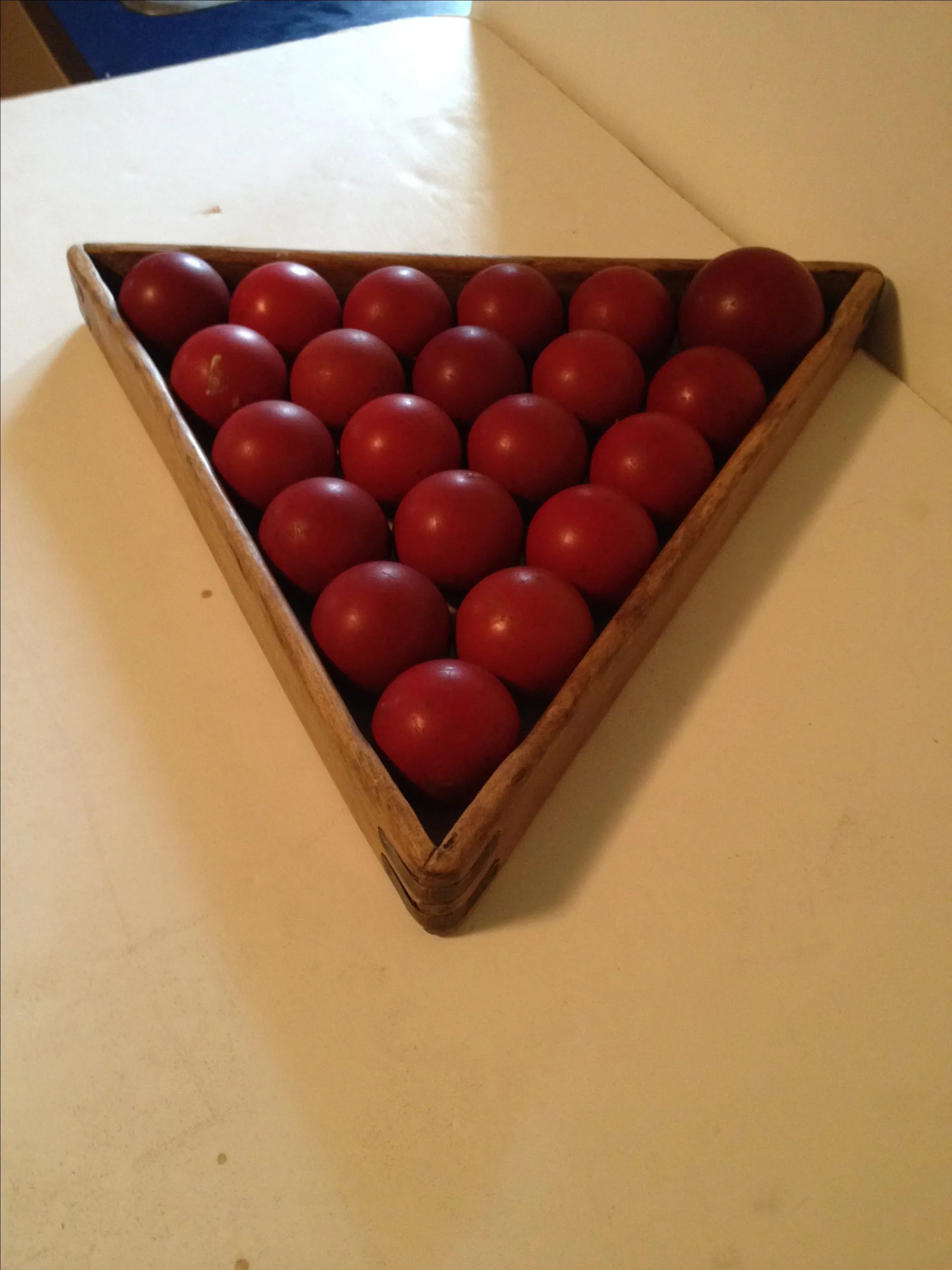 Vintage Pool Rack with Red Snooker Balls - 2