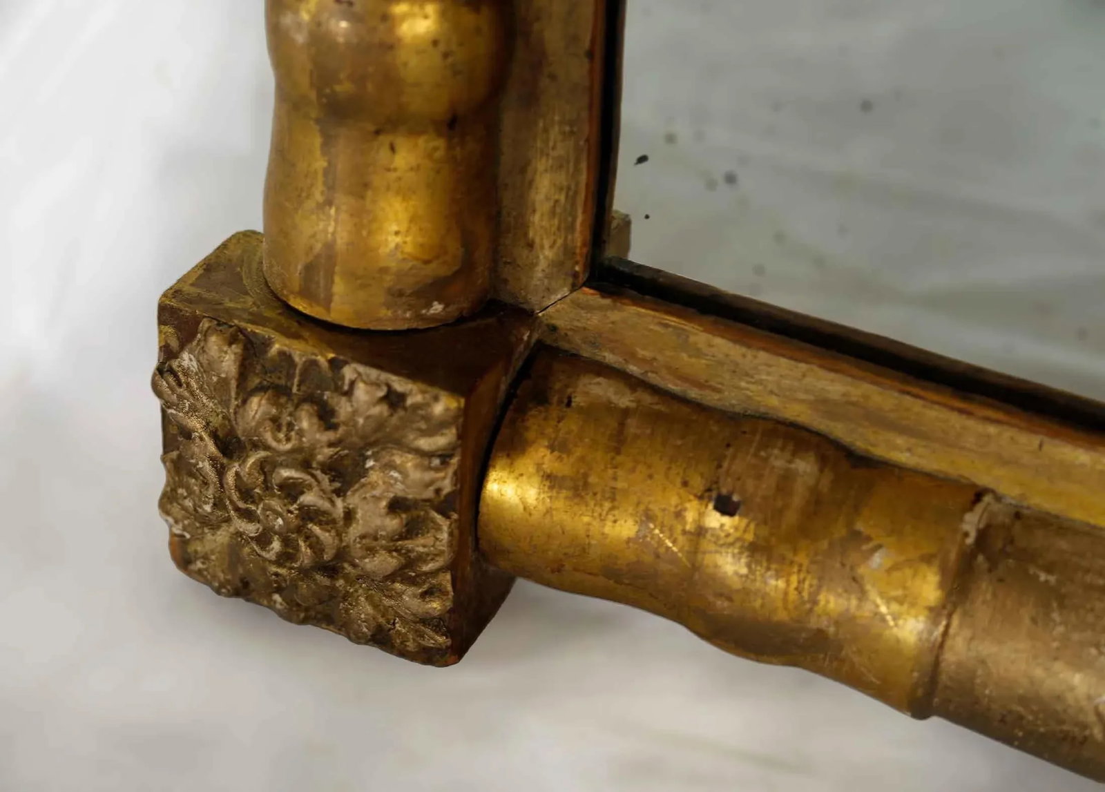 Antique Giltwood Eglomise Mirror - 3