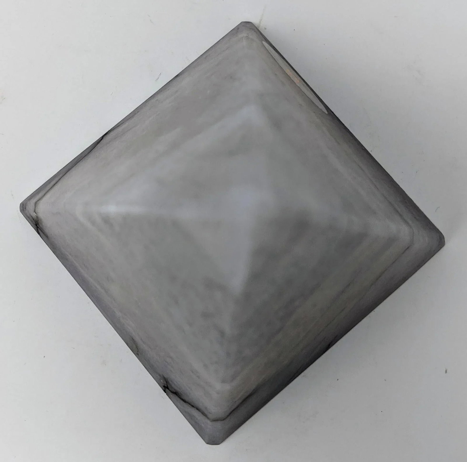 Organic Modern Italian Gray Alabaster Pyramid Decorative Sculpture Point - 11