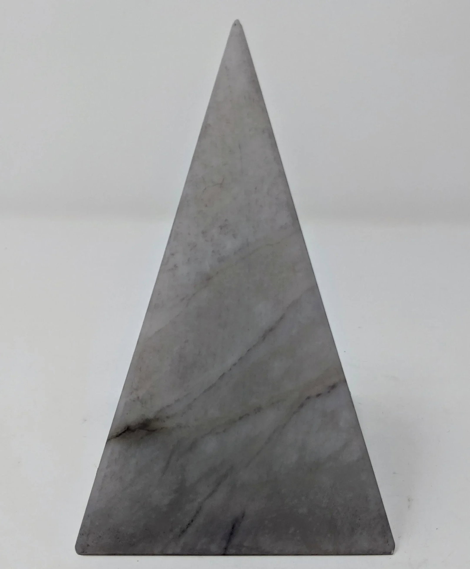 Organic Modern Italian Gray Alabaster Pyramid Decorative Sculpture Point - 4