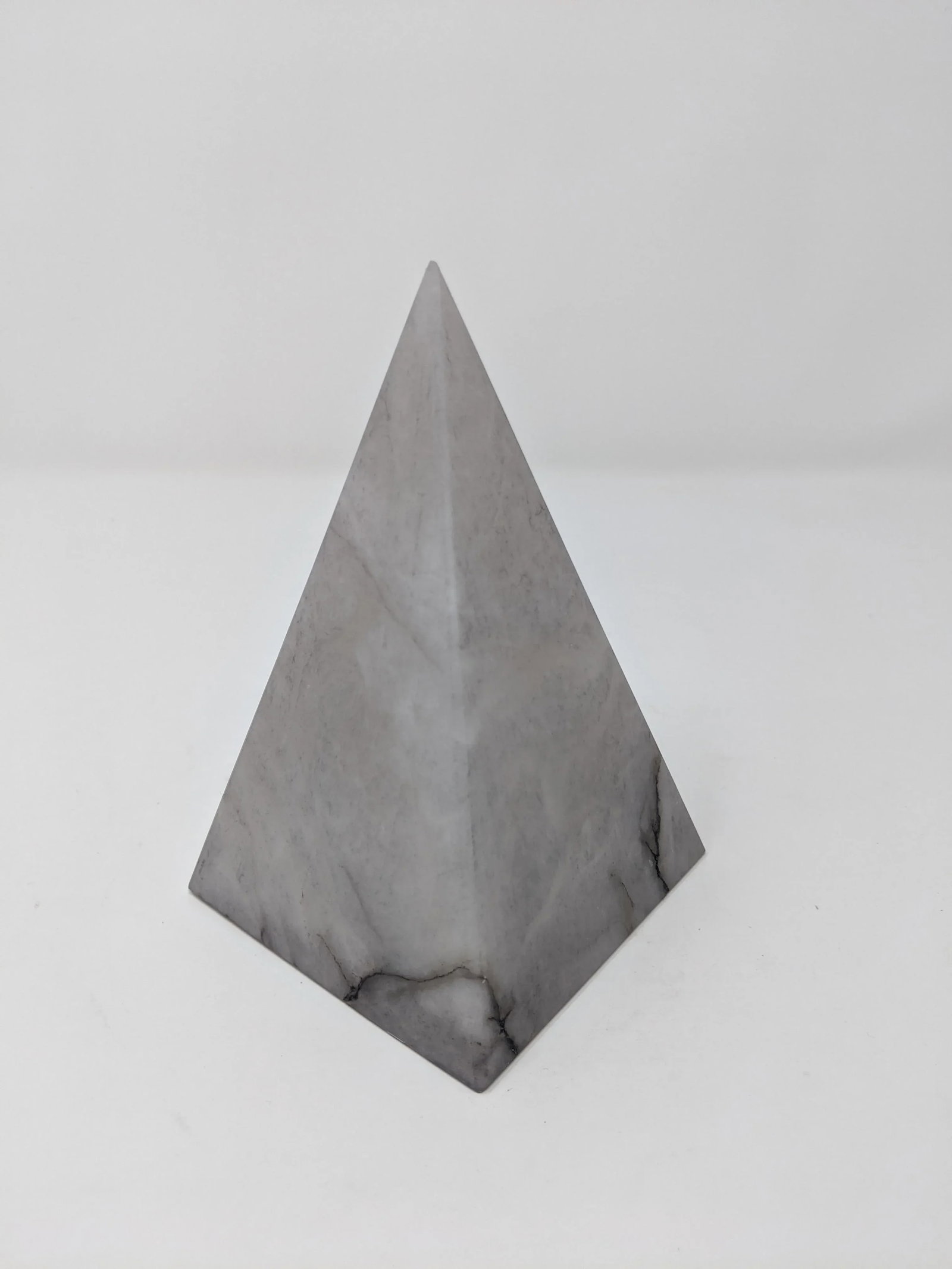 Organic Modern Italian Gray Alabaster Pyramid Decorative Sculpture Point - 8