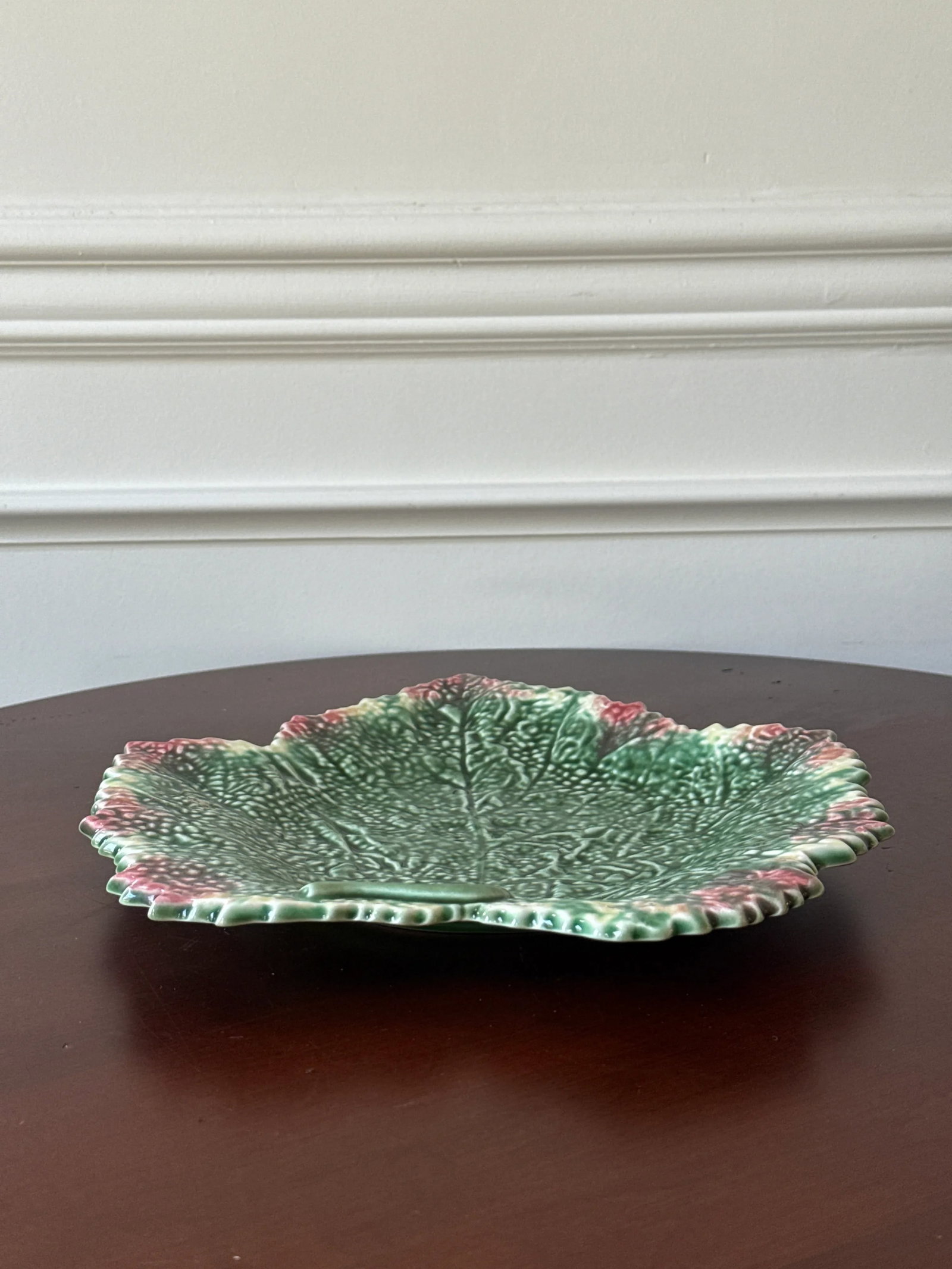 1990s Bordallo Pinheiro Autumn Leaf Dish - 4