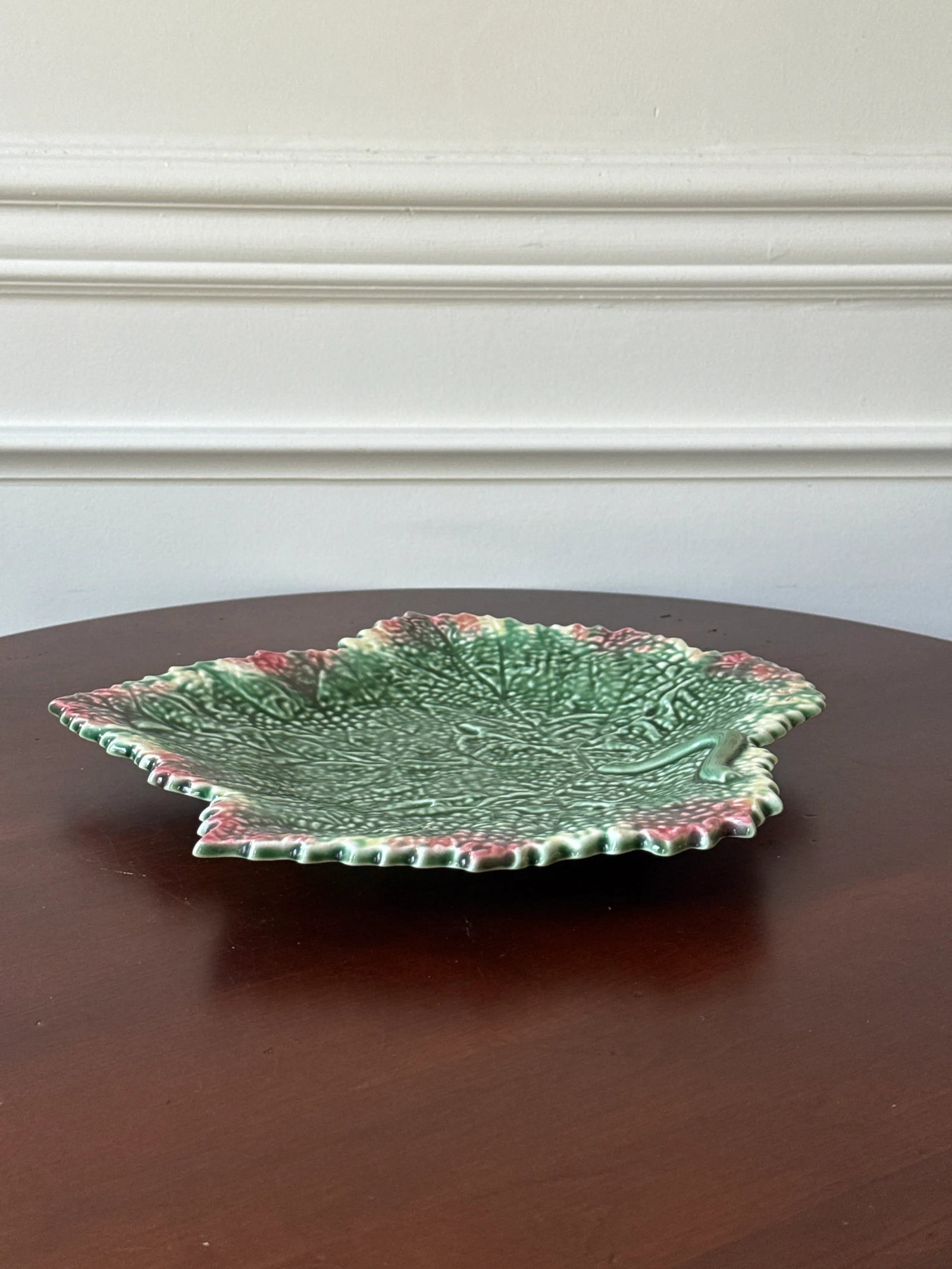 1990s Bordallo Pinheiro Autumn Leaf Dish - 5