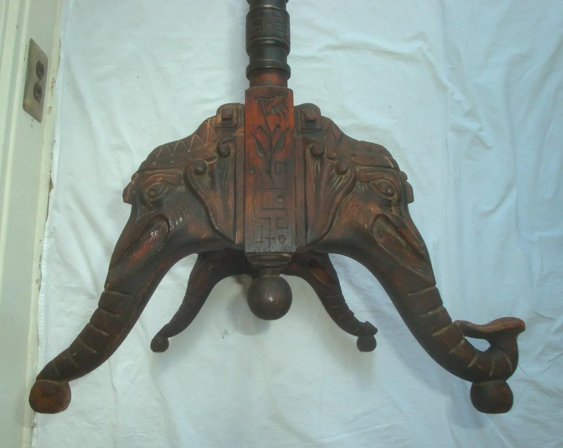 19th C. Chinoiserie Elephant Carving Wood Fire Screen - 7