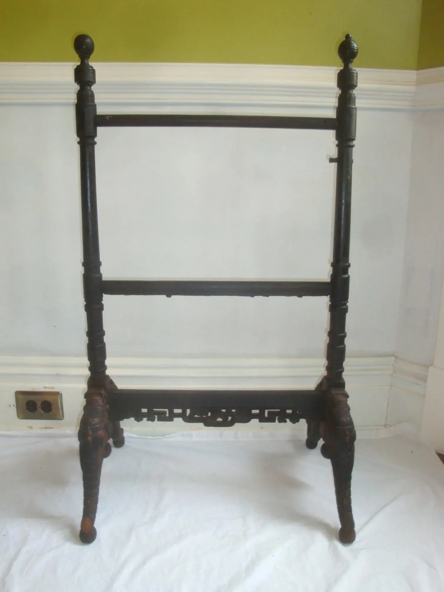 19th C. Chinoiserie Elephant Carving Wood Fire Screen - 8