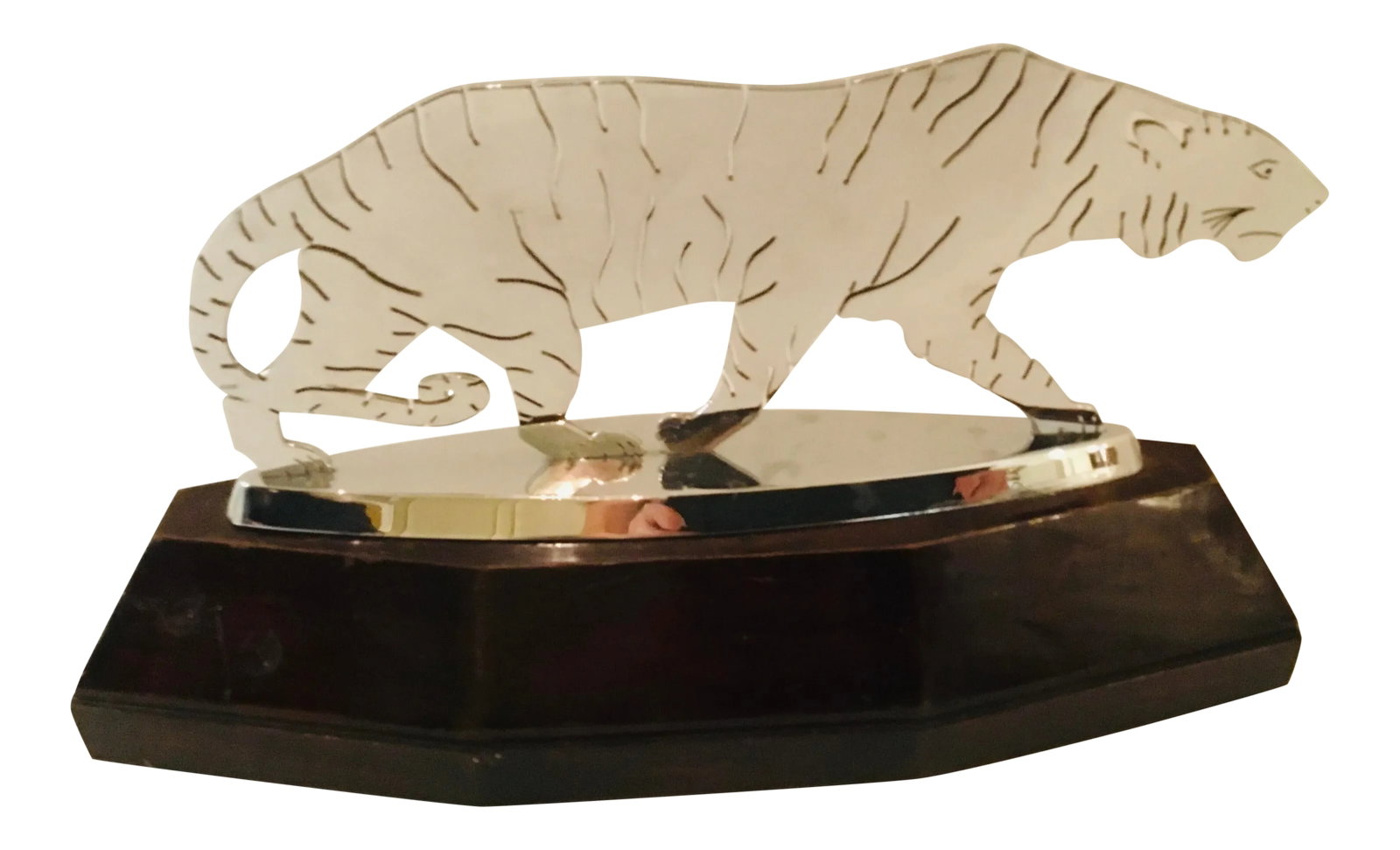 1920's Vintage Art Deco Tiger Sculpture: Unique 1920's Vintage Art Deco Tiger Sculpture, silver finished tiger on a mahogany base Condition: Alterations: Original Condition Unaltered Imperfections: Some Imperfections Condition Notes: Some