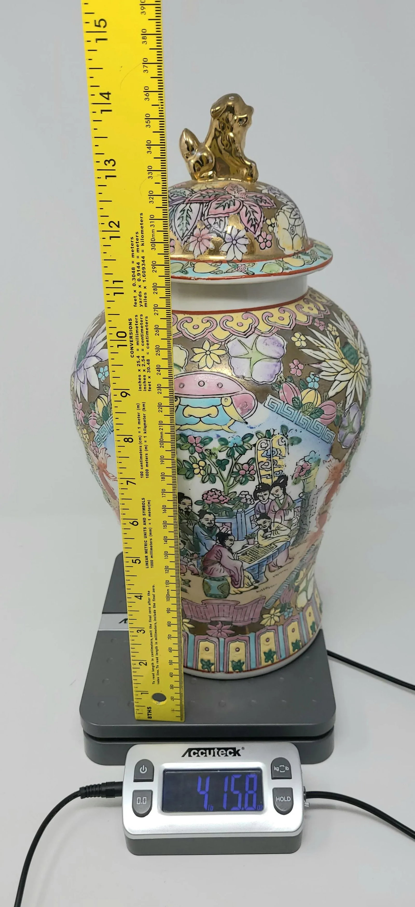 Vintage Rose Medallion Hand Painted Ginger Jar With Gold Foo Dog Lid - 12