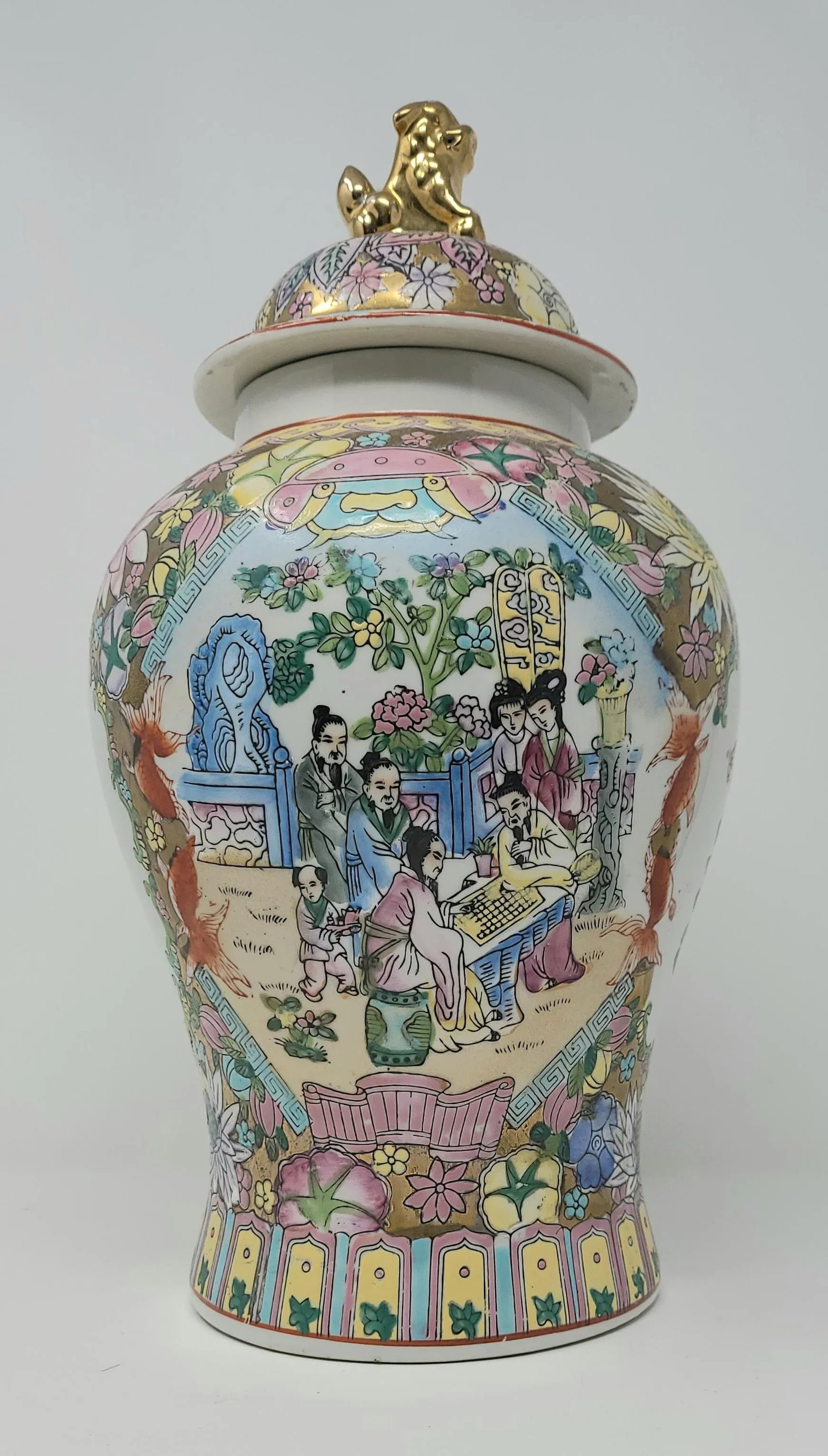 Vintage Rose Medallion Hand Painted Ginger Jar With Gold Foo Dog Lid - 5