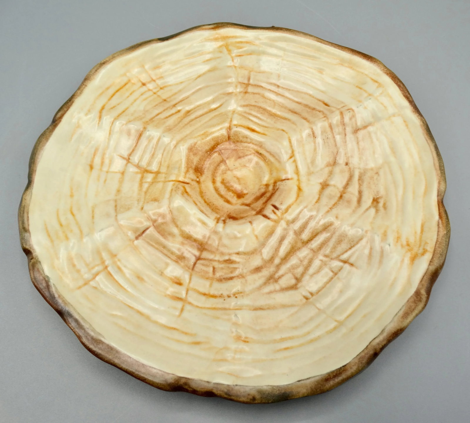 French Trompe l'Oeil Faux Bois Glazed Organic Oyster Plate - 4