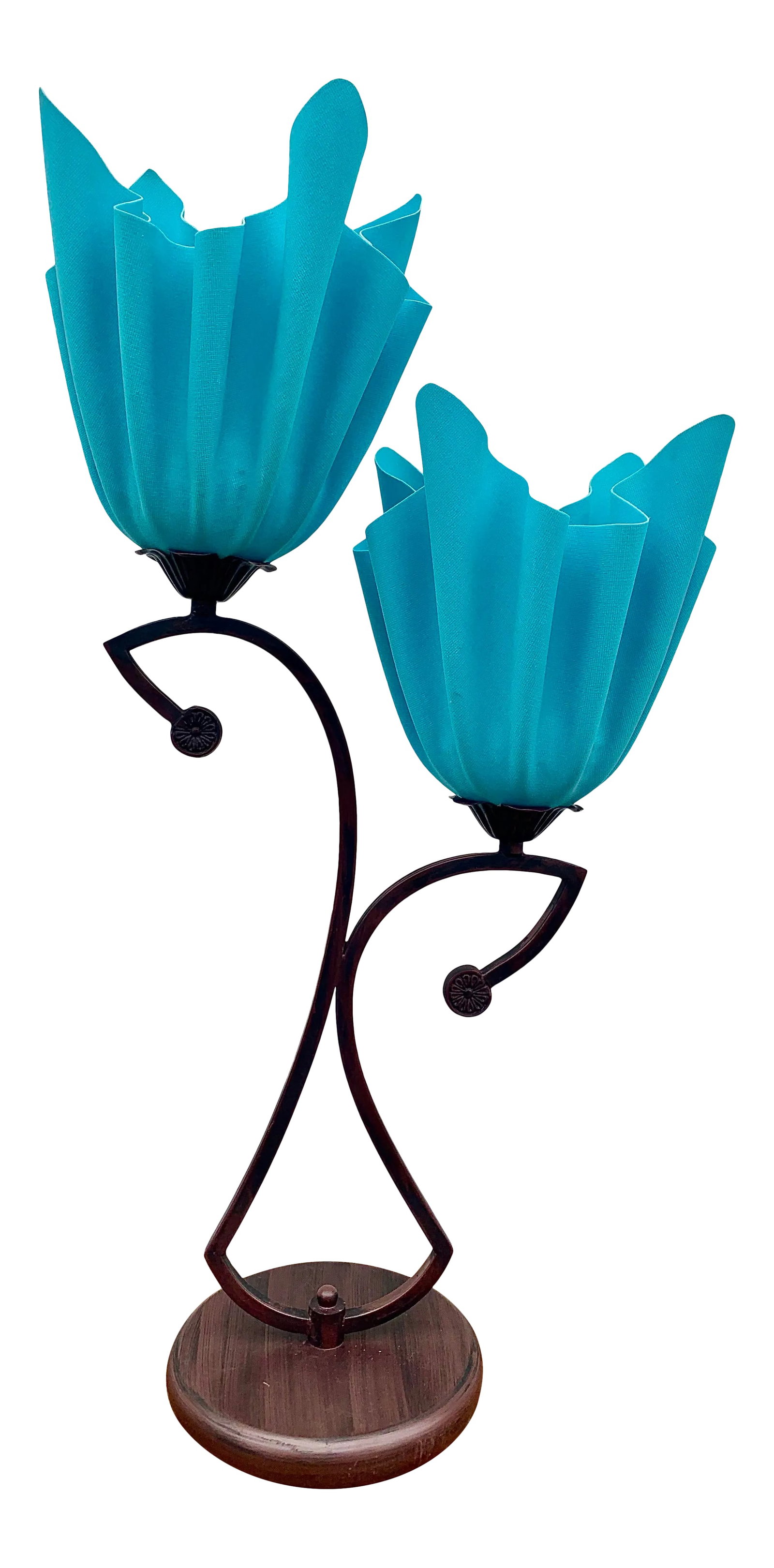 Handkerchief Twin Lamp: This is an amazing twin Sculptural lamp in the style of Georgia Jacob. Not sure what the material is made of. The blue shade looks like plastic with fabric texture. Gives out a nice glow when lit up.