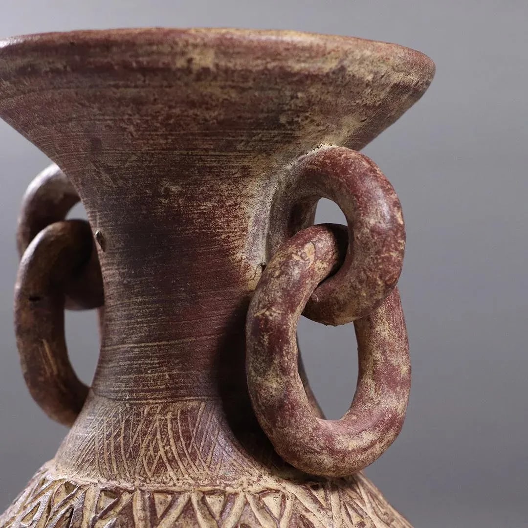 Mid 20th Century Latin American Clay Vase With Rings Handles - 2