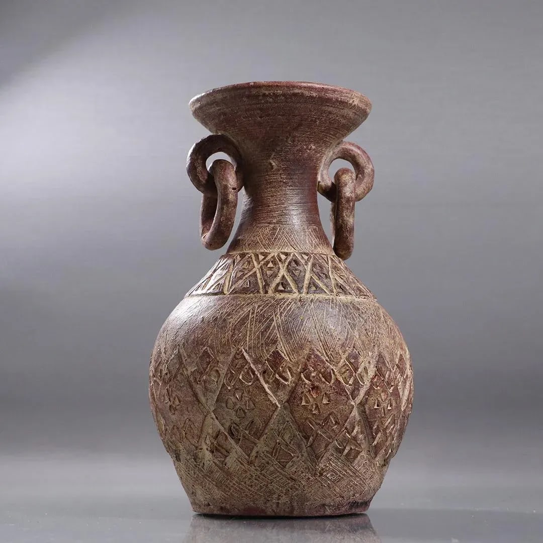 Mid 20th Century Latin American Clay Vase With Rings Handles - 7